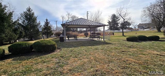 309 Willott Square Drive, St Peters, MO 63376