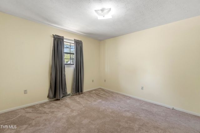 275 West Hills Drive, Mosheim, TN 37818