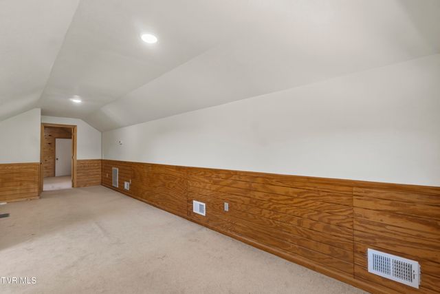 275 West Hills Drive, Mosheim, TN 37818