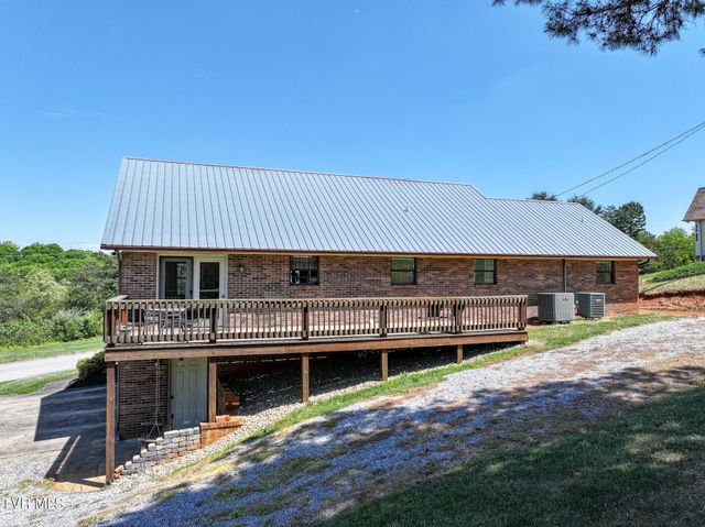 275 West Hills Drive, Mosheim, TN 37818
