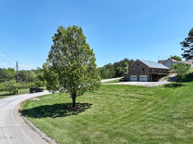 275 West Hills Drive, Mosheim, TN 37818