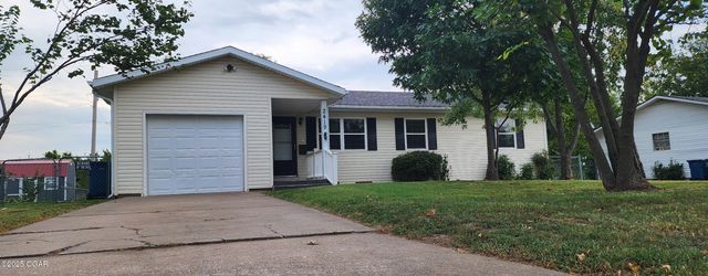 2419 Montana Pl, Joplin, MO 64804