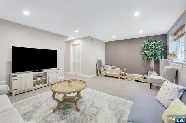 9 Franklin 9A, Montvale, NJ 07645
