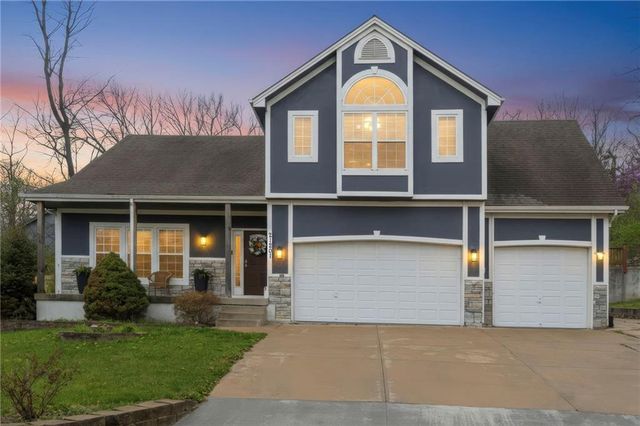 21201 E 51ST TERRACE Court S, Blue Springs, MO 64015