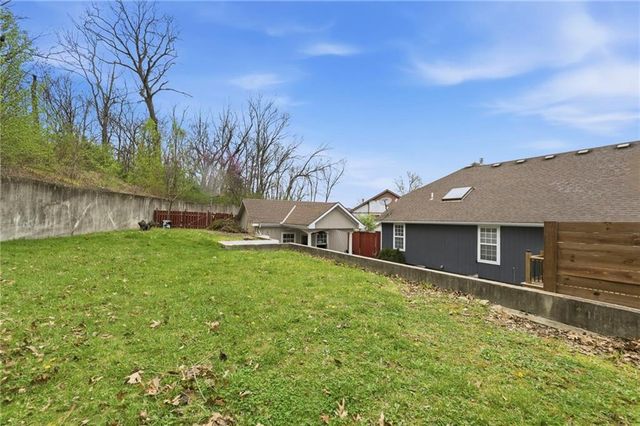 21201 E 51ST TERRACE Court S, Blue Springs, MO 64015