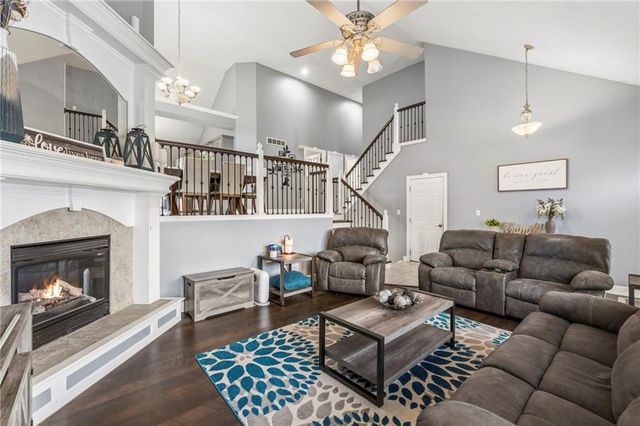 21201 E 51ST TERRACE Court S, Blue Springs, MO 64015