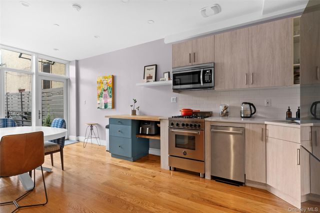 491 Monroe Street 1B, Brooklyn, NY 11221