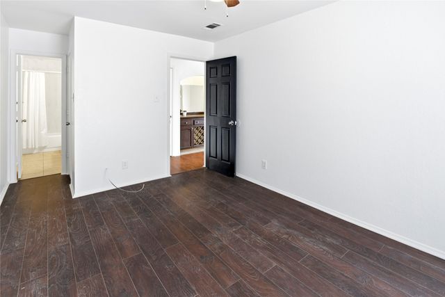 3324 Green Ridge Street, Fort Worth, TX 76133