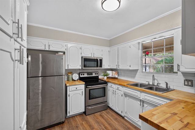 4716 N Lake, Shreveport, LA 71107