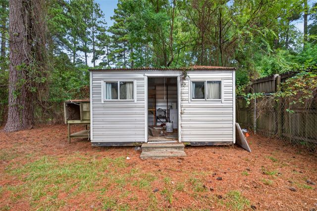 4716 N Lake, Shreveport, LA 71107