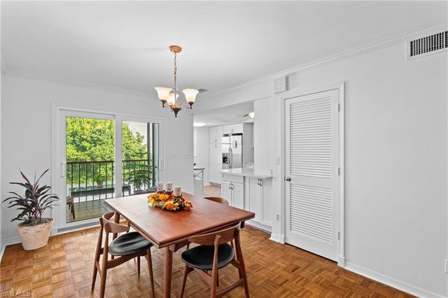 995 9th AVE S # 5, Naples, FL 34102