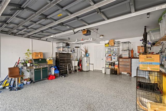 995 9th AVE S # 5, Naples, FL 34102