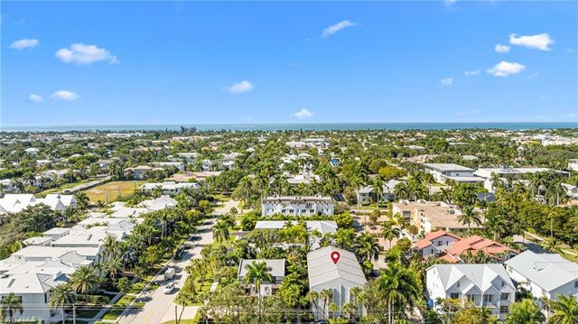 995 9th AVE S # 5, Naples, FL 34102