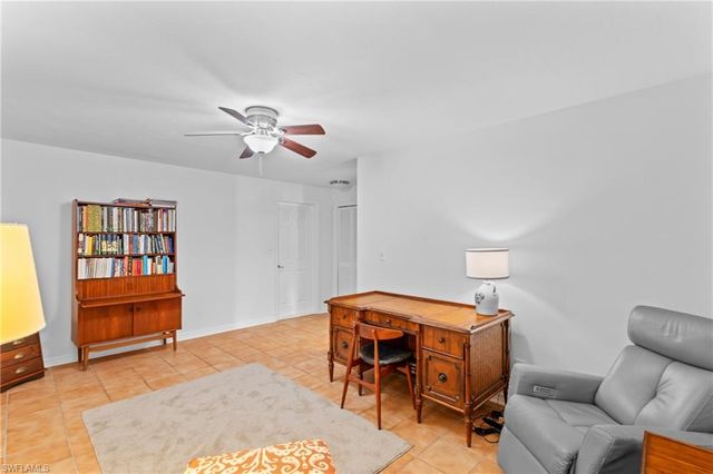 995 9th AVE S # 5, Naples, FL 34102