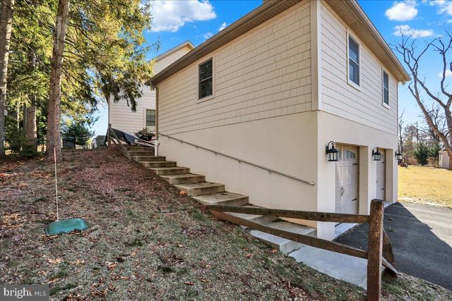 338 CANDY RD, Mohnton, PA 19540