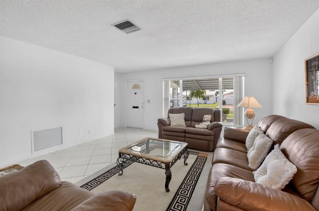 131 Leisureville Boulevard, Boynton Beach, FL 33426
