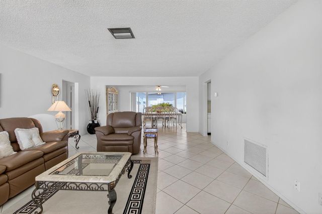 131 Leisureville Boulevard, Boynton Beach, FL 33426