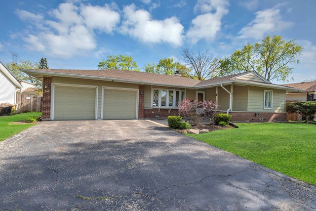 601 Sycamore Drive, Elk Grove Village, IL 60007