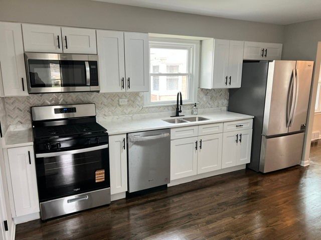 18462 Gottschalk Avenue, Homewood, IL 60430