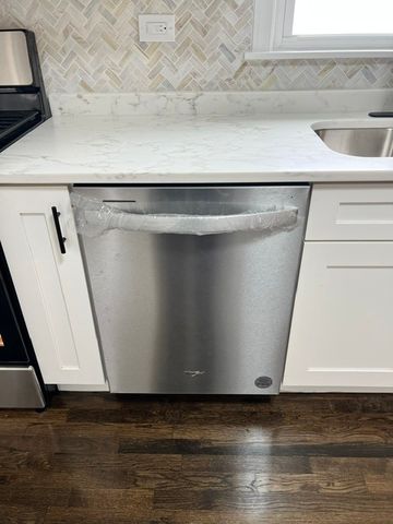 18462 Gottschalk Avenue, Homewood, IL 60430