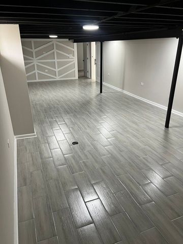 18462 Gottschalk Avenue, Homewood, IL 60430