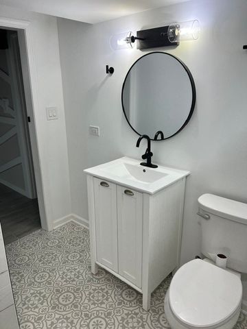 18462 Gottschalk Avenue, Homewood, IL 60430