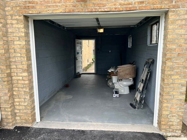 18462 Gottschalk Avenue, Homewood, IL 60430