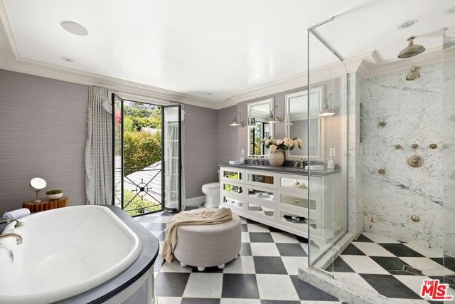 1485 N Doheny Drive, Los Angeles, CA 90069