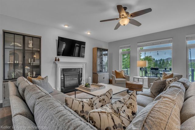 22779 Bedford Court, Lyon Charter Township, MI 48167