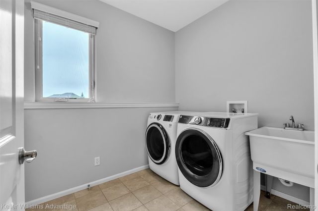 22779 Bedford Court, Lyon Charter Township, MI 48167
