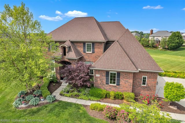 22779 Bedford Court, Lyon Charter Township, MI 48167