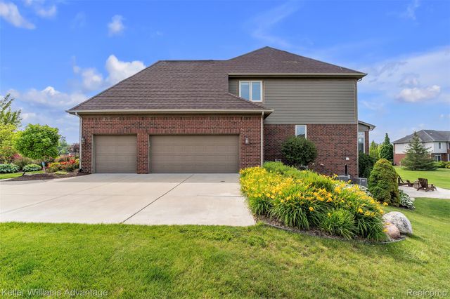 22779 Bedford Court, Lyon Charter Township, MI 48167
