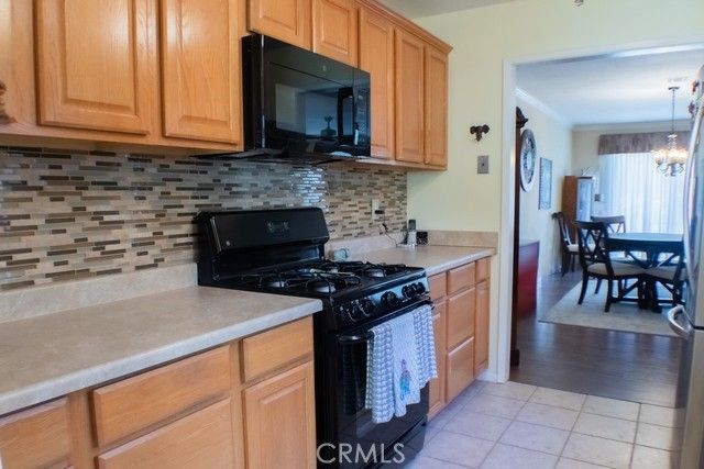 5665 Falling Leaf, Jurupa Valley, CA 92509