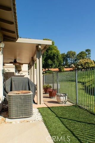 5665 Falling Leaf, Jurupa Valley, CA 92509