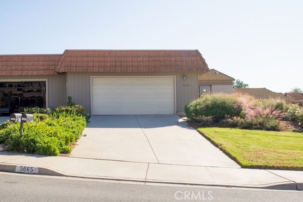 5665 Falling Leaf, Jurupa Valley, CA 92509