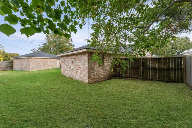 1502 Ashmore Drive, Missouri City, TX 77489