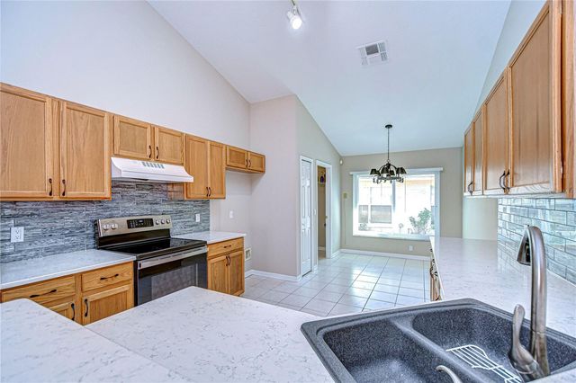 2529 CLARESIDE DRIVE, Valrico, FL 33596