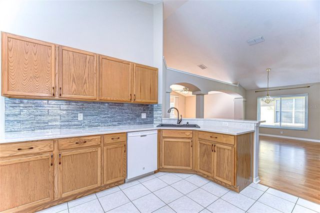 2529 CLARESIDE DRIVE, Valrico, FL 33596