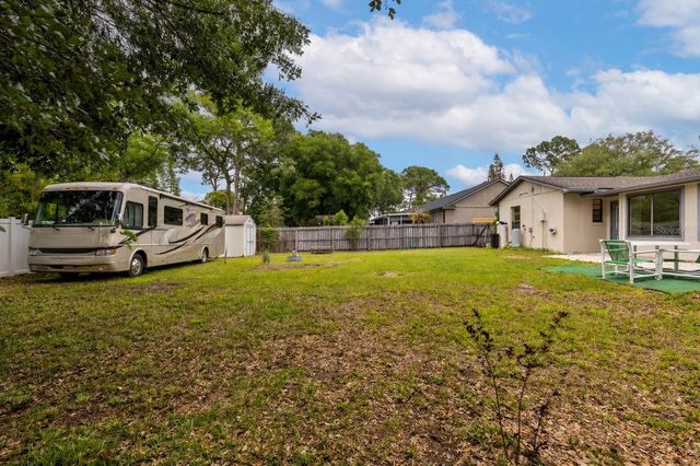 2707 BALKAN STREET, Apopka, FL 32703