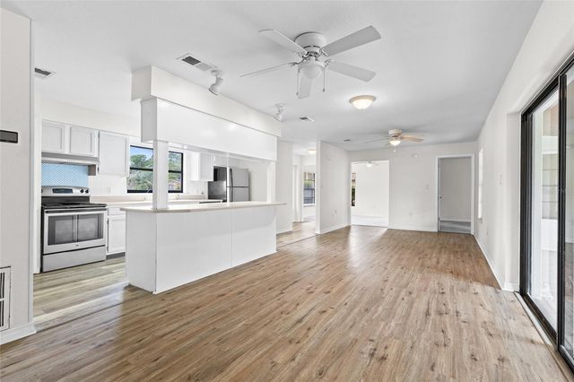 2707 BALKAN STREET, Apopka, FL 32703