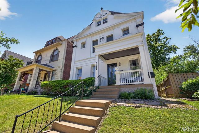 3944 Russell Boulevard, St Louis, MO 63110
