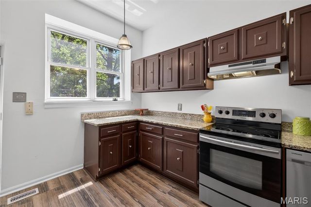 3944 Russell Boulevard, St Louis, MO 63110