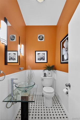 3944 Russell Boulevard, St Louis, MO 63110