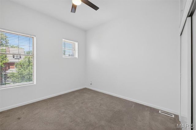3944 Russell Boulevard, St Louis, MO 63110