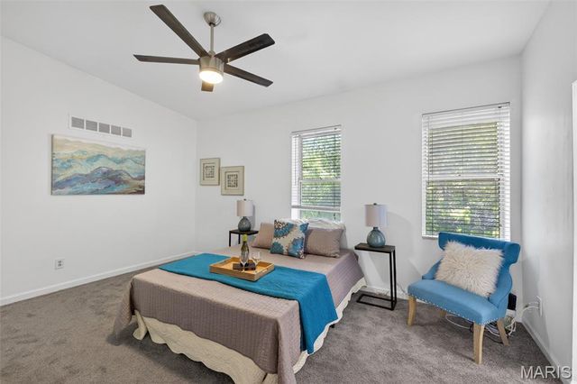 3944 Russell Boulevard, St Louis, MO 63110