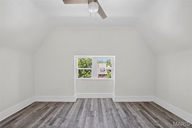 3944 Russell Boulevard, St Louis, MO 63110