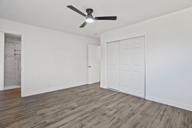 4613 B Pkwy, Sacramento, CA 95823