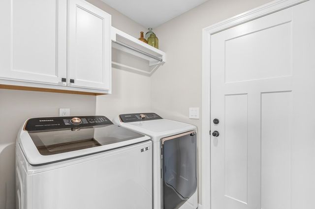 10933 W Cedar Ln, Maize, KS 67101