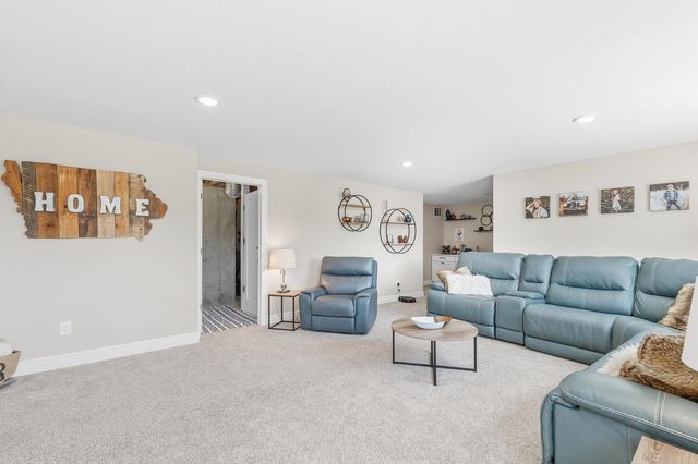 10933 W Cedar Ln, Maize, KS 67101