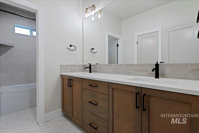 410 W Sand Dune Ln, Boise, ID 83702